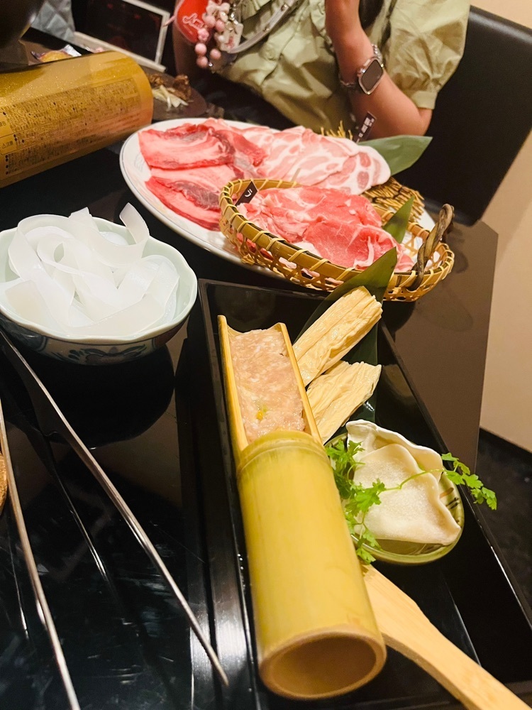 東京食べあルークさんが投稿した薬膳火鍋OSHIDORI 赤坂店に関する口コミの画像