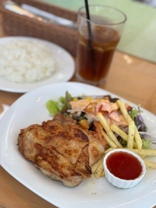 MARINA RESTAURANT TRIM（マリーナレストラン トリム）