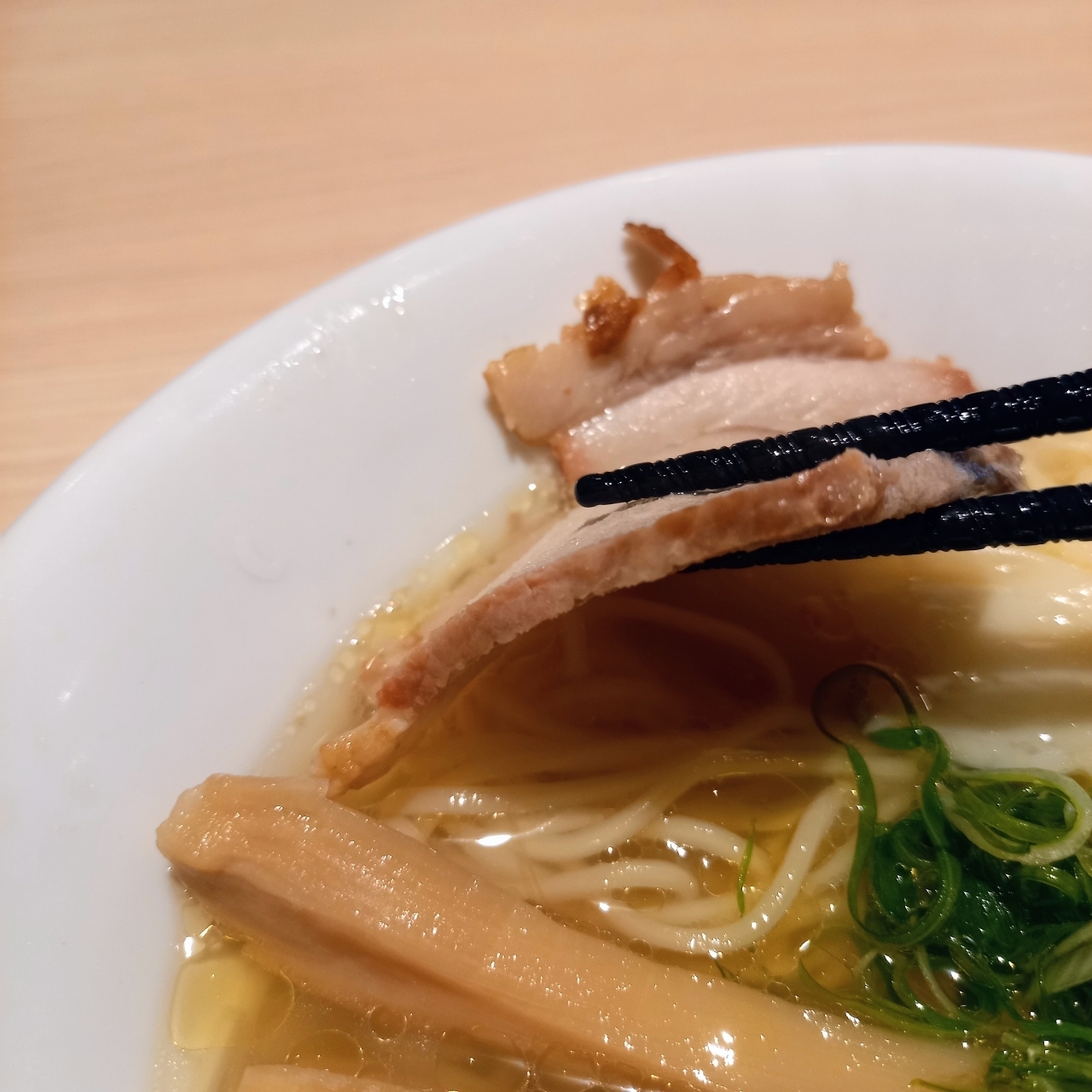guttyo8888さんが投稿したワンタン麺専門店 たゆたふに関する口コミの画像
