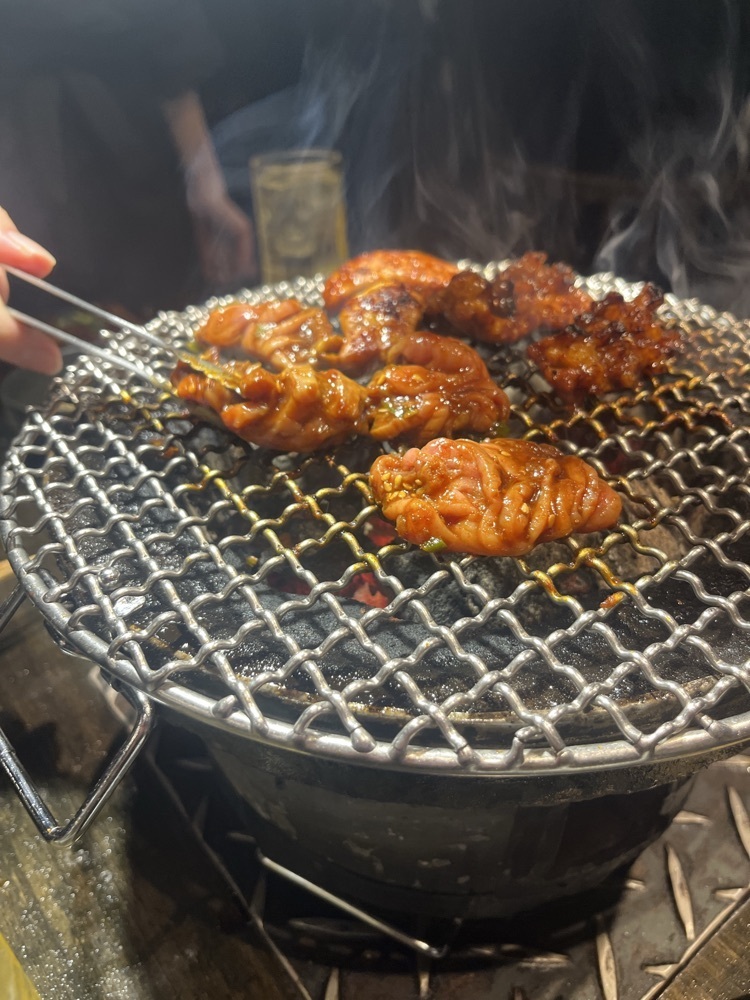 ロッシフミさんが投稿した炭火焼ホルモンぐう 池袋はなれに関する口コミの画像