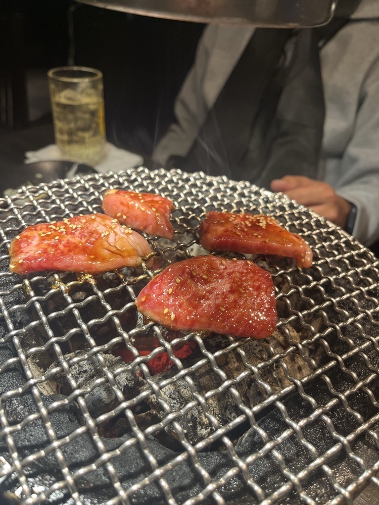 ロッシフミさんが投稿した炭火焼ホルモンぐう 池袋はなれに関する口コミの画像