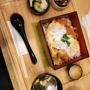 豚かつ 重久（【旧店名】くら田 そごう大宮店）