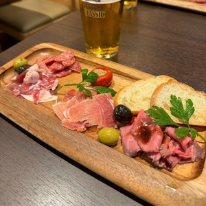 BEER BAR THE SAPPORO STARS モユクサッポロ店（ビヤバー ザ サッポロ スターズ）