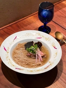 Gion Duck Noodles（ギオンダックヌードル）