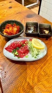 焼肉 ひだり