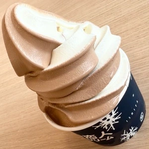 白い恋人ソフトクリーム 酒々井PA(下り)店