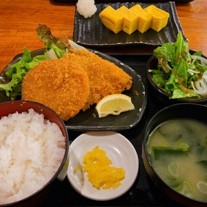 海鮮居酒屋 山傳丸 海浜幕張店（やまでんまる）