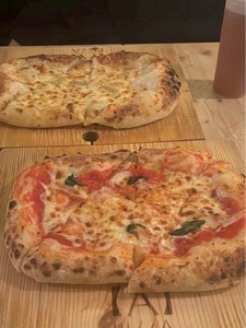 【A】 PIZZA 大阪なんば店（エーピッツァ）