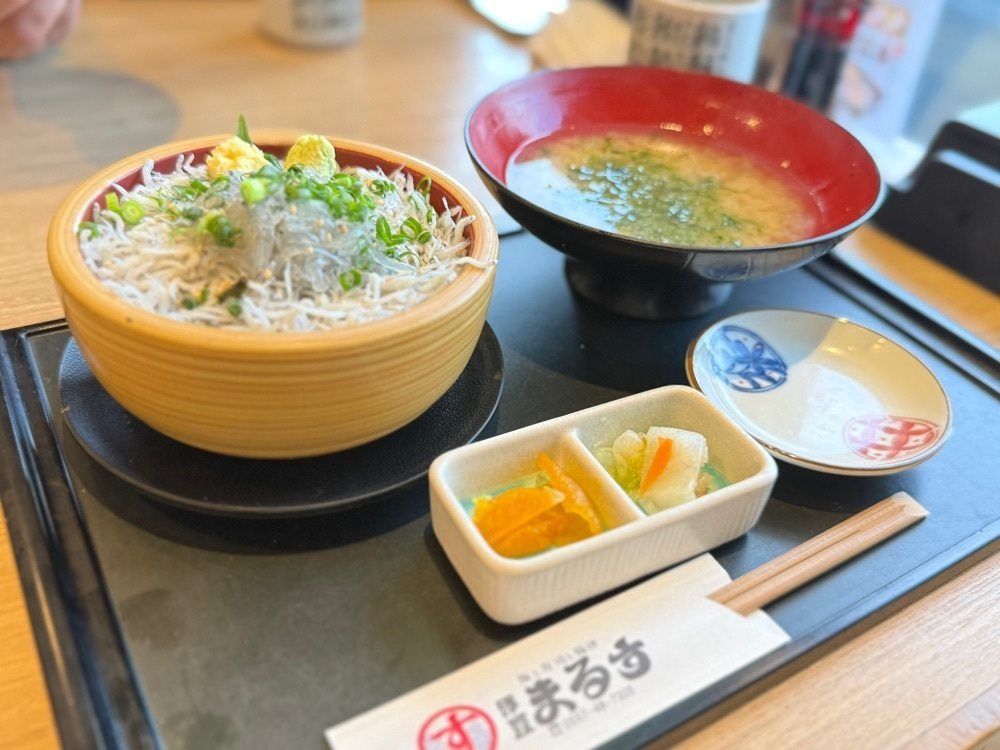 ともみんの大人旅さんが投稿した海と寿司と揚げ 伊豆まるすに関する口コミの画像
