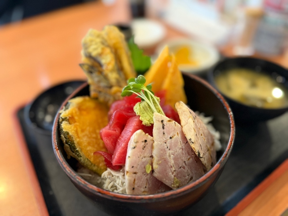 ともみんの大人旅さんが投稿したまぐろ食堂 七兵衛丸（マグロショクドウ シチベエマル【旧店名】食事処　魚音）に関する口コミの画像
