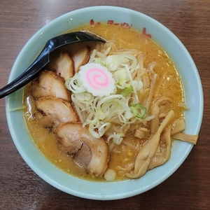ラーメンさんぱち 本店