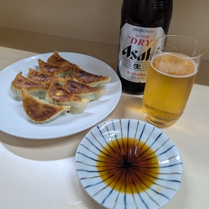 ギョーザ専門店 黒兵衛
