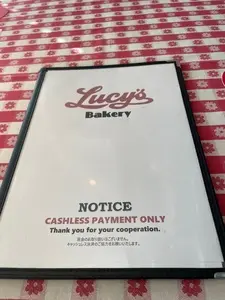 Lucy's Bakery & Kitchen（ルーシーズ ベーカリー アンド キッチン）