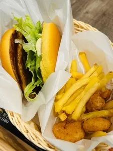 FRESHNESS BURGER 仙台駅店（フレッシュネスバーガー）