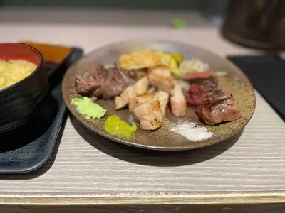 金沢肉食堂 百番街店