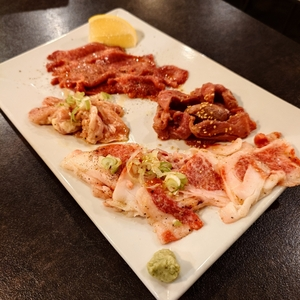 焼肉 亀山（かめさん【旧店名】焼肉ホルバル）