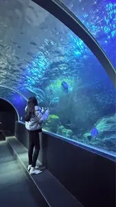 串本海中公園　水族館