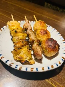 秘伝手羽先唐揚げと地鶏 焼き鳥 和個室 居酒屋 鳥心 横浜駅前店（【旧店名】伝助 横浜西口駅前店）