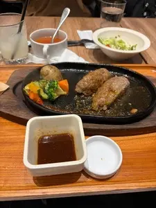 炭火焼ハンバーグ　カキヤス イオンレイクタウン店