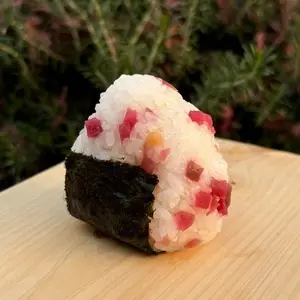 にぎりたて ヒルズウォーク徳重店