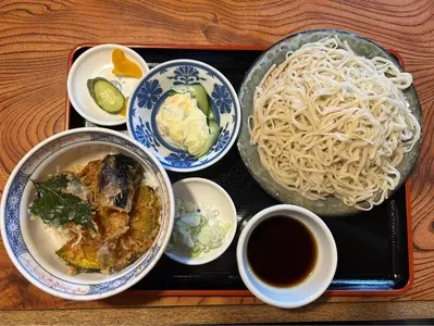 増田屋 17号店（ますだや）