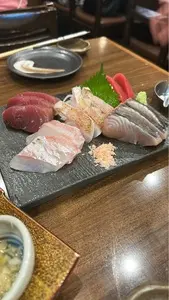 こだわり鮮魚とおでんと炭火焼 鱗