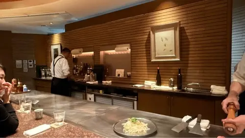 六角堂 せせらぎ通り店