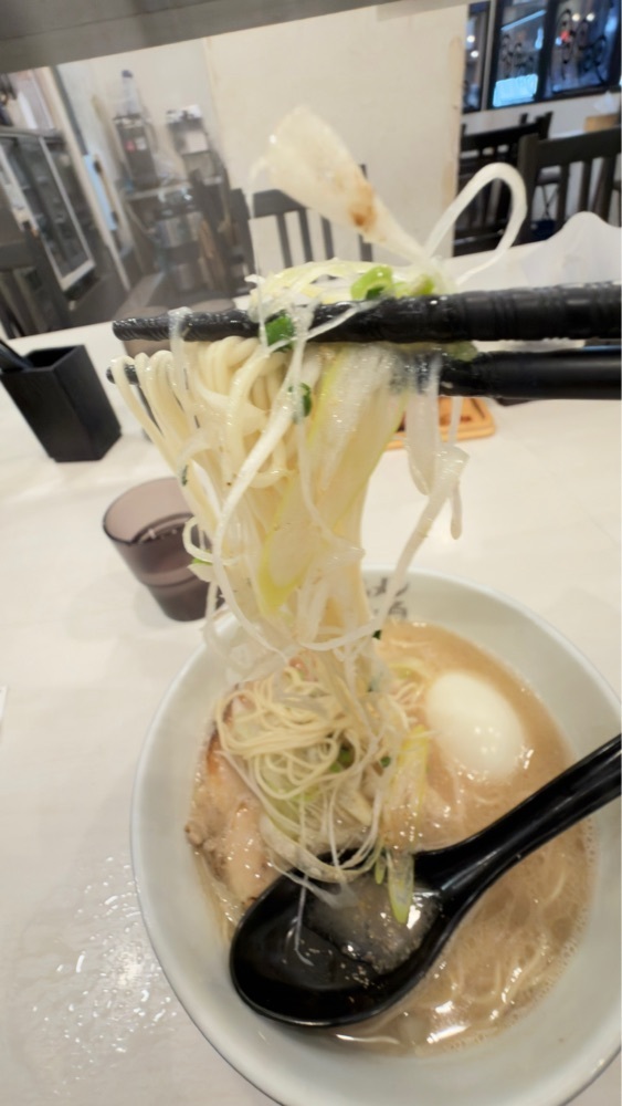 rhapsody2026さんが投稿したラーメン海鳴 福岡空港店に関する口コミの画像
