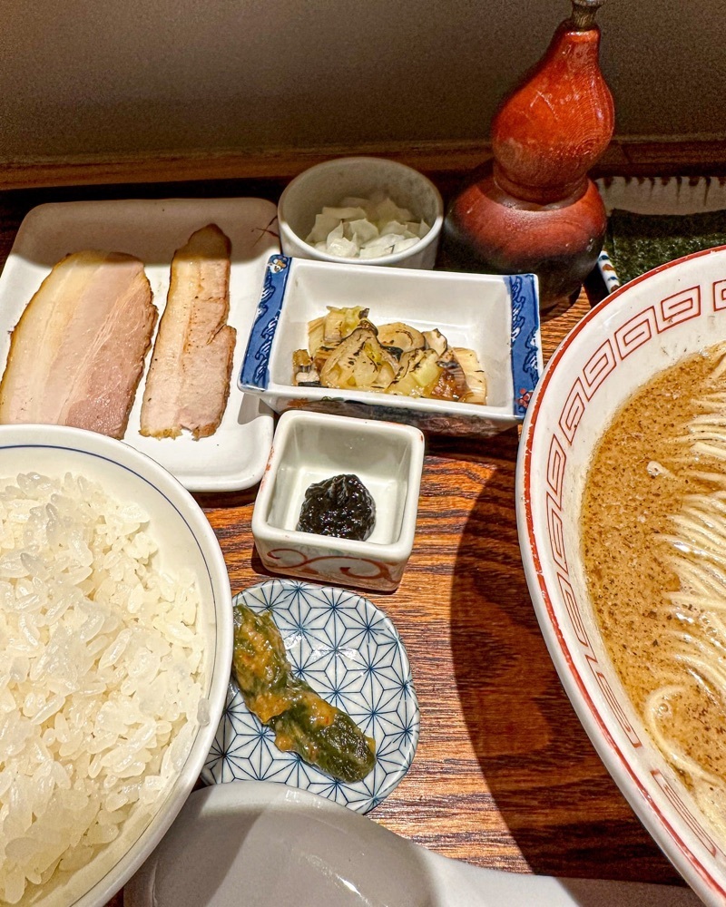 40s_gourmetさんが投稿した炭火焼濃厚中華そば 海富道（しーふーどう）に関する口コミの画像