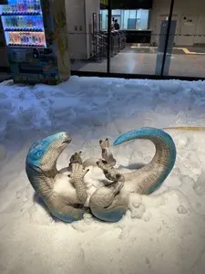 福井駅「恐竜広場」