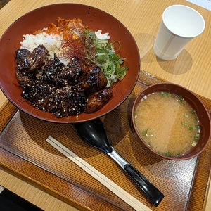 定食・丼 すず食堂