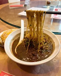 王龍（ワンロン）