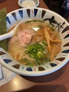 七志 とんこつ編 大倉山店（ななしとんこつへん）