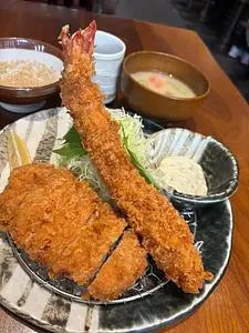 名代とんかつ かつくら くずはモール店（なだいとんかつ かつくら）