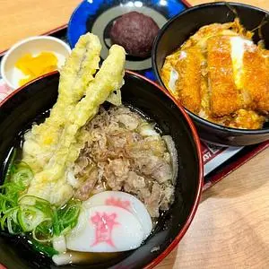 資さんうどん 成田店