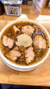小僧またおまえか。 土佐堀店（豚骨魚介ラーメン 小僧またおまえか。土佐堀店）