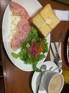 上島珈琲店 アミュエスト店（ウエシマコーヒーテン）