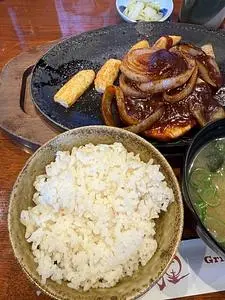 洋食屋 New 狸（New TANUKI ニュータヌキ）