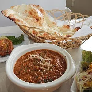 BHARAT RESTAURANT （バハラット レストラン）