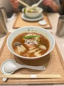 Nippon Ramen 凛 離れ（ニッポン ラーメン 凛 離レ）