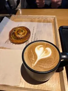 スターバックス リザーブ(R)ストア 銀座マロニエ通り （STARBUCKS RESERVE STORE）