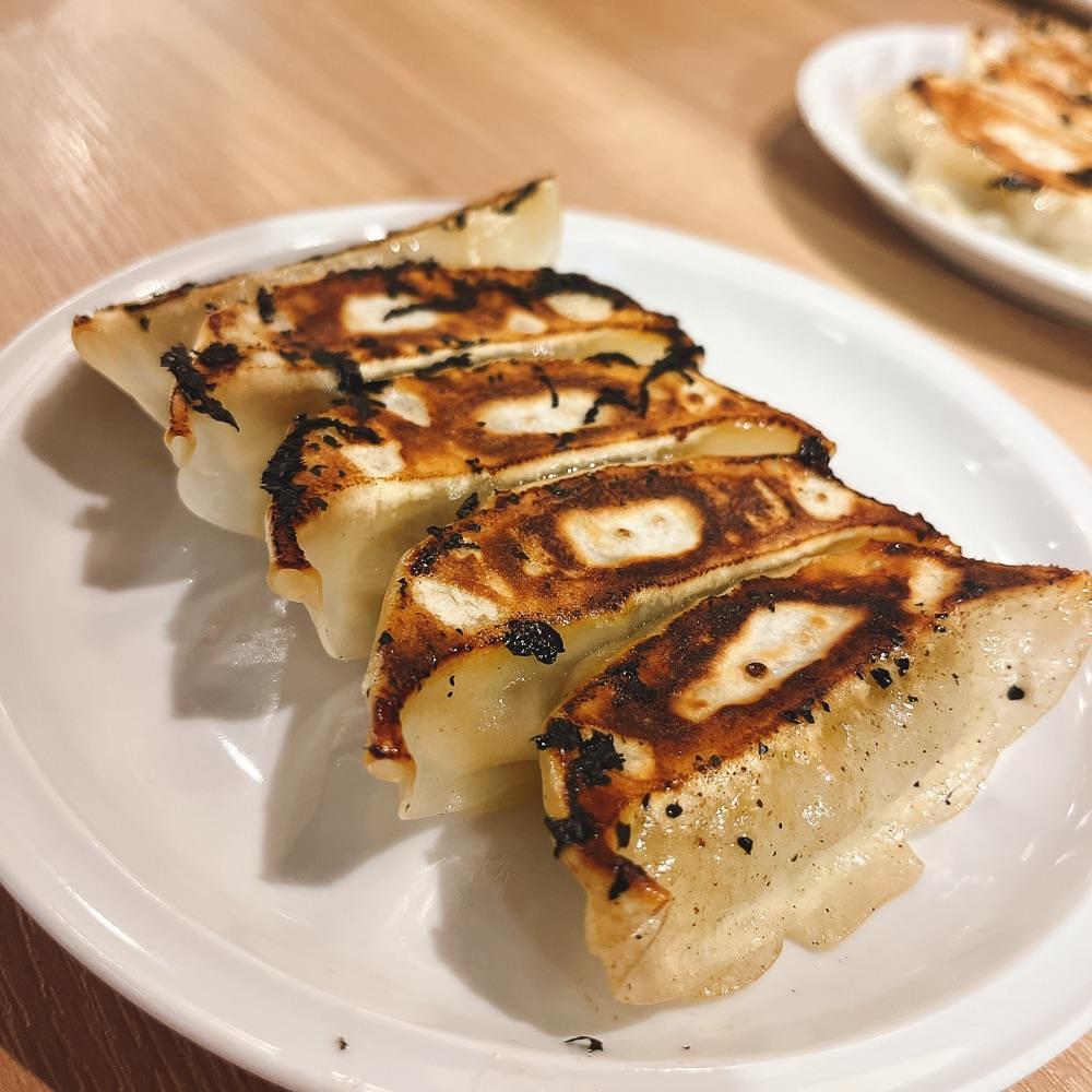gmz_gourmetさんが投稿した餃子酒場笑う門に関する口コミの画像