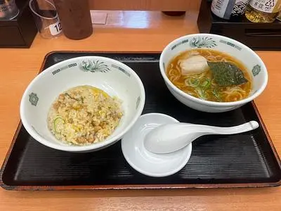日高屋 京急川崎駅前店