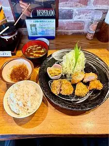 とんかつ 豚ゴリラ 本店（ぶたごりら）