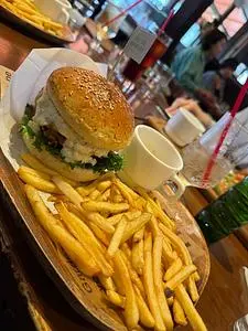 five feet cafe's（ファイブフィート カフェ）