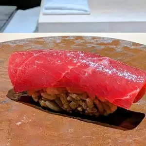 鮨 万寿（マンジュ）