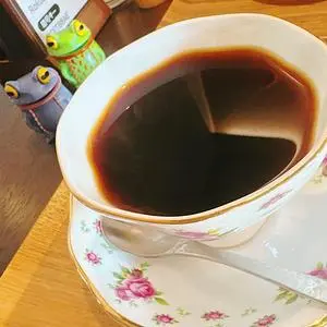 茶亭 カエルノウタ