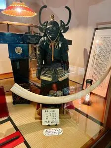 源三窟
