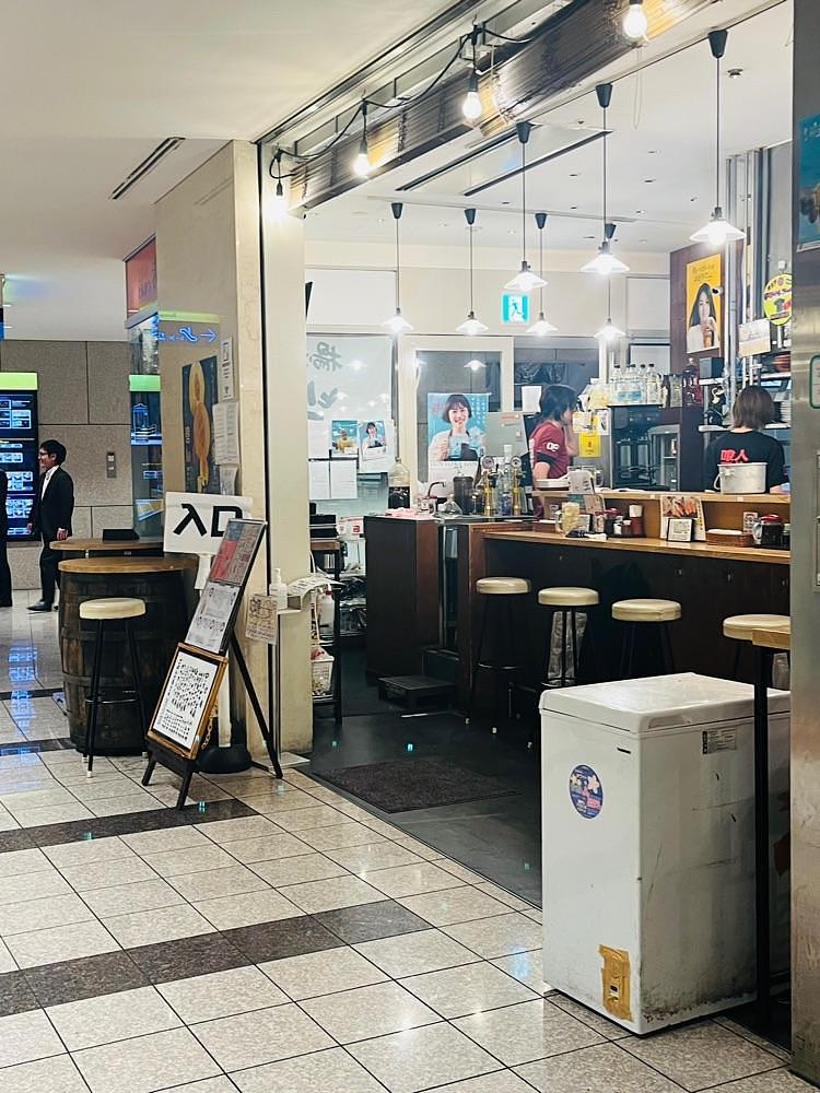 東京食べあルークさんが投稿した立呑み とんかつ まるや 汐留店に関する口コミの画像