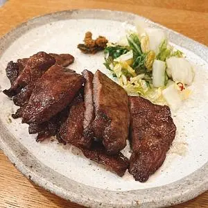 炭焼き牛たん おやま